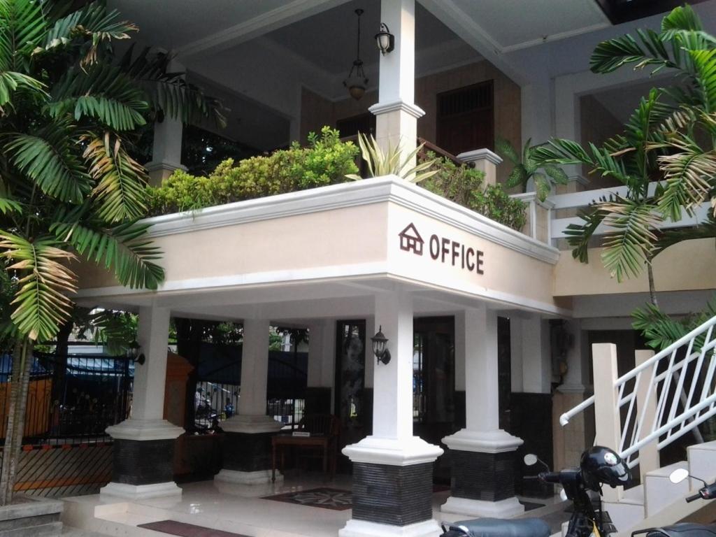 Hotel Wisma Djaja Syariah Bojonegoro מראה חיצוני תמונה