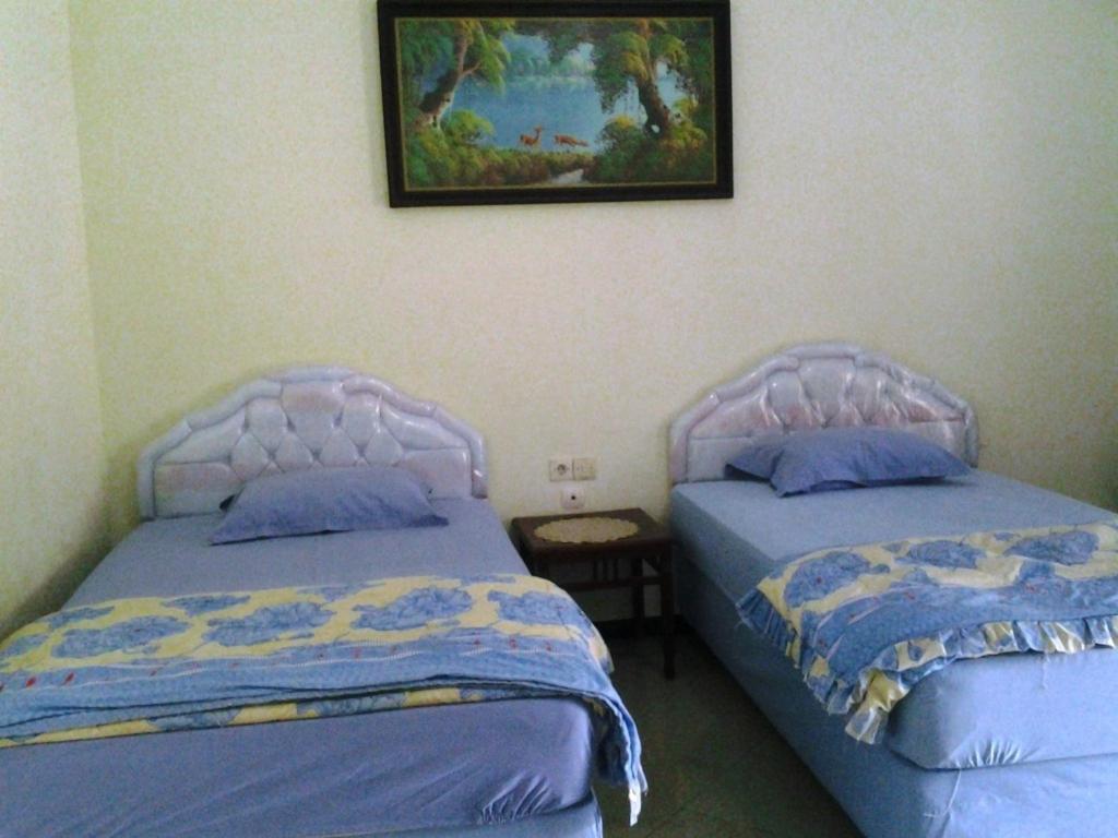 Hotel Wisma Djaja Syariah Bojonegoro חדר תמונה