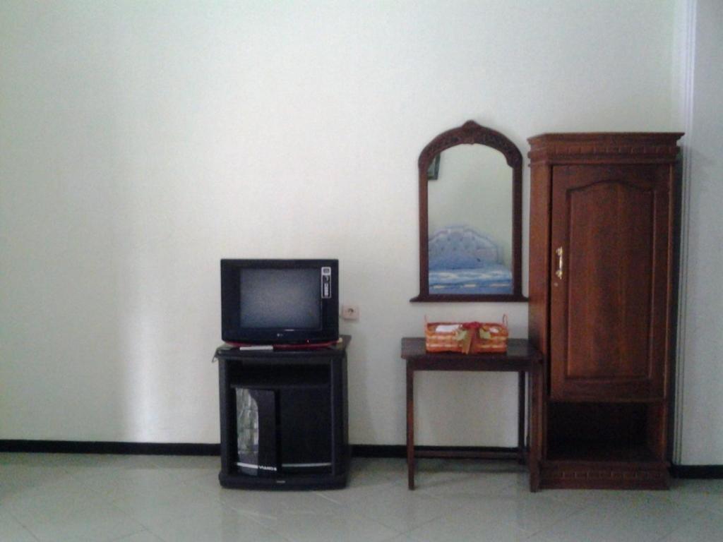 Hotel Wisma Djaja Syariah Bojonegoro חדר תמונה