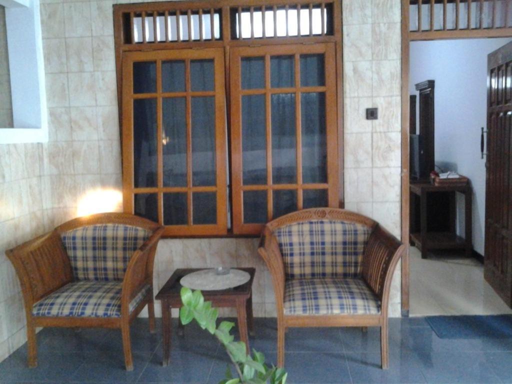 Hotel Wisma Djaja Syariah Bojonegoro חדר תמונה