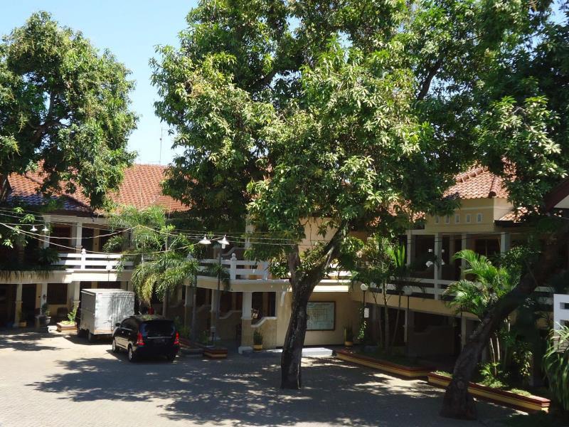 Hotel Wisma Djaja Syariah Bojonegoro מראה חיצוני תמונה