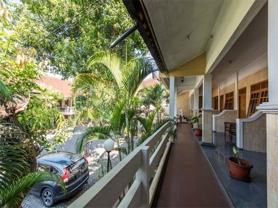 Hotel Wisma Djaja Syariah Bojonegoro מראה חיצוני תמונה